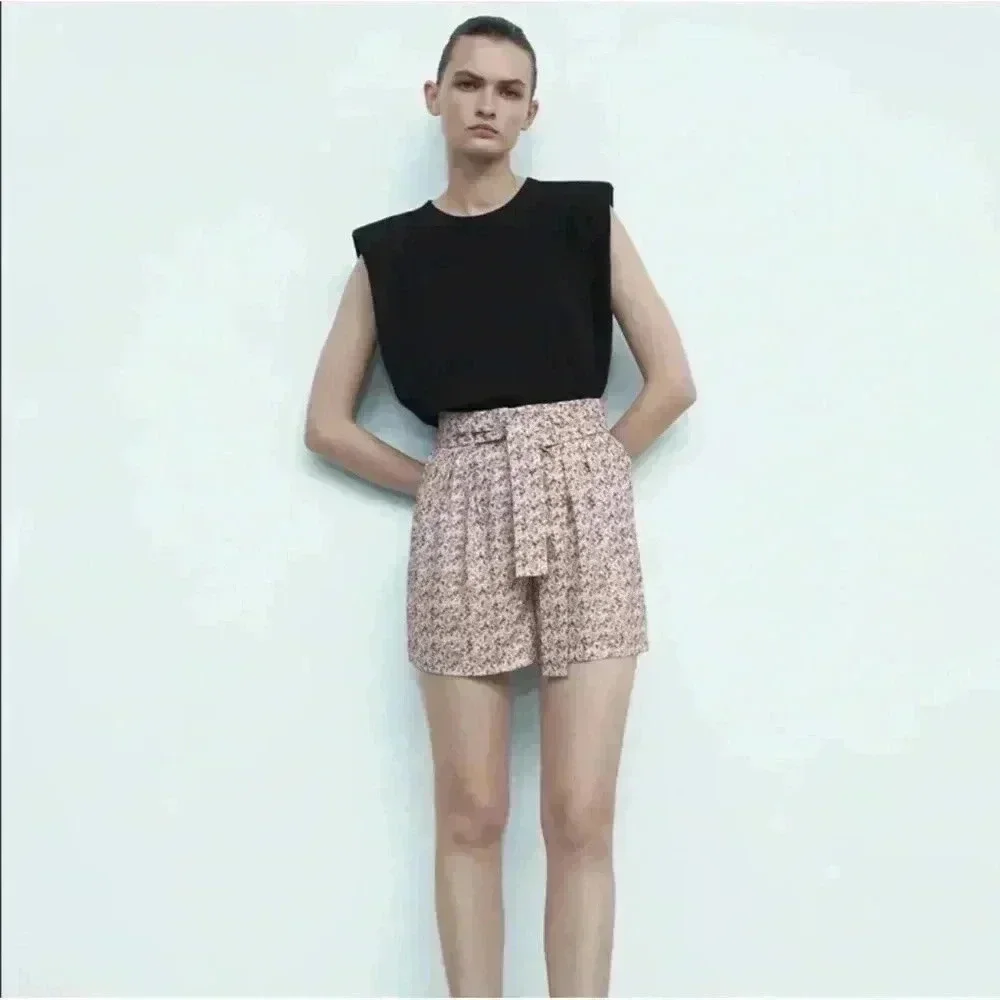 New Zara Floral Print Paperbag Shorts Women Size Medium Waist Tie Feminine